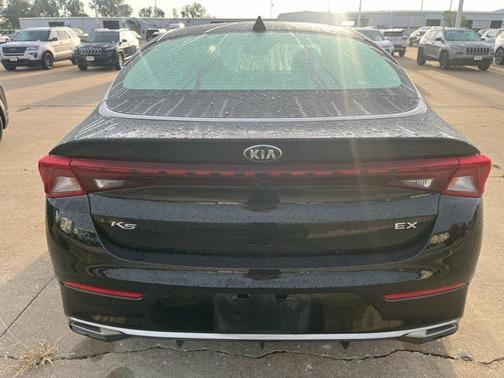 2021 Kia K5 EX