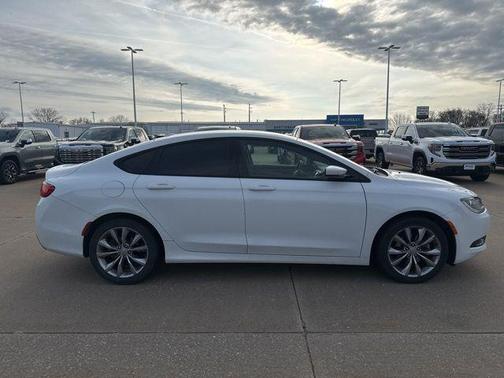 Bright White Clearcoat 2015 Chrysler 200 S