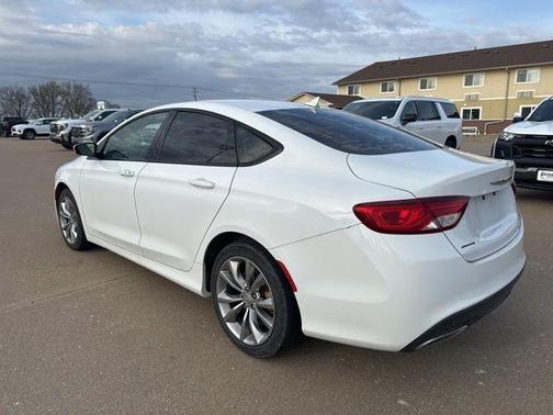 Bright White Clearcoat 2015 Chrysler 200 S