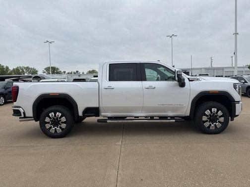 2025 GMC Sierra 2500 Denali