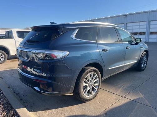 2024 Buick Enclave Avenir AWD