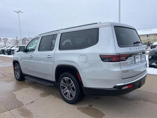 2024 Jeep Wagoneer L Series II 4x4