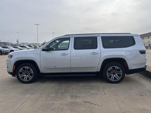 2024 Jeep Wagoneer L Series II 4x4