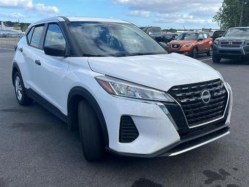 Fresh Powder 2024 Nissan Kicks S