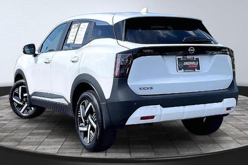 Fresh Powder 2025 Nissan Kicks SV