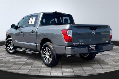 2024 Nissan Titan SV