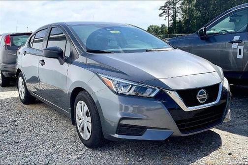 Gun Metallic 2022 Nissan Versa 1.6 S
