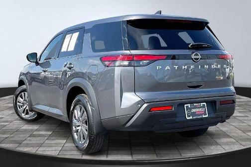 2025 Nissan Pathfinder S