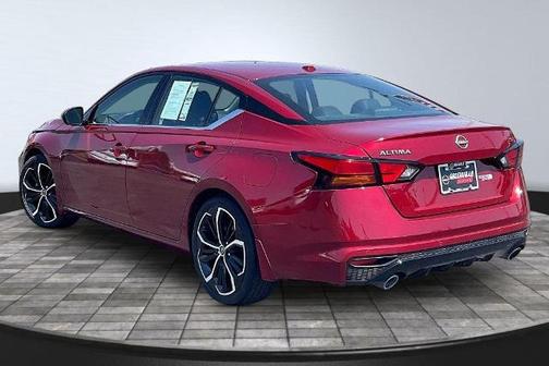 Scarlet Ember 2024 Nissan Altima 2.5 SR