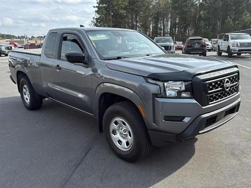 2022 Nissan Frontier S