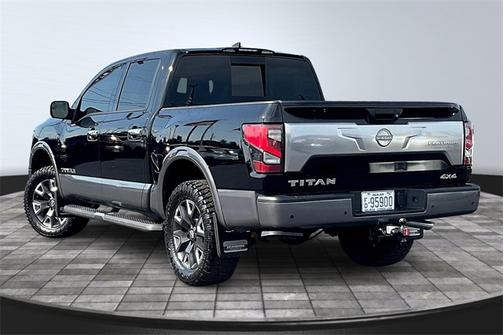 2024 Nissan Titan Platinum Reserve