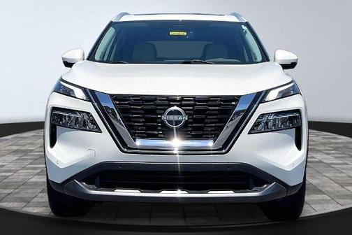 White 2023 Nissan Rogue SL