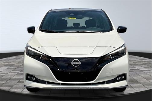 2023 Nissan Leaf SV PLUS
