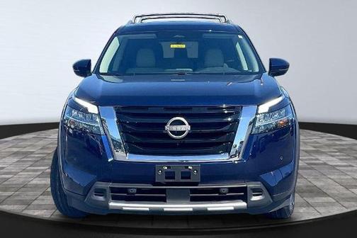 Deep Ocean Blue 2024 Nissan Pathfinder SL