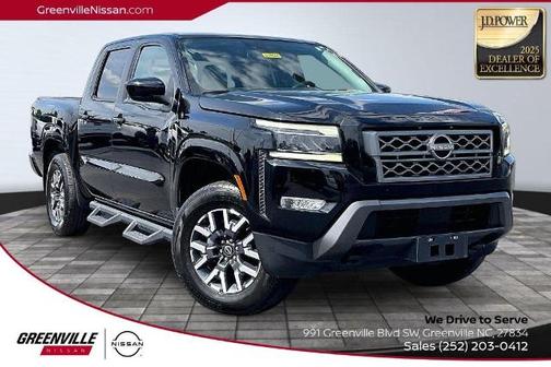 Black 2022 Nissan Frontier SV