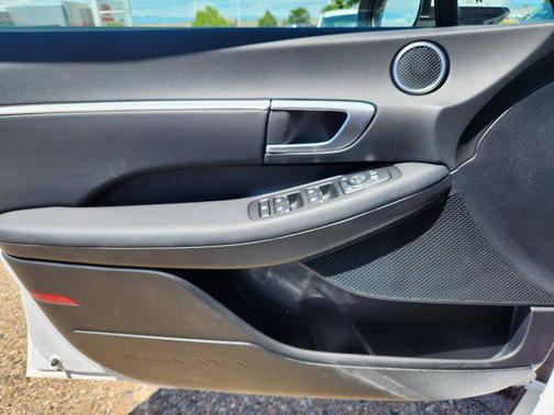2025 Hyundai SONATA Hybrid SE