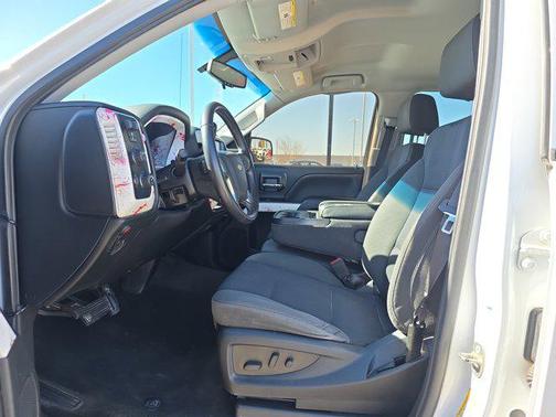 2018 Chevrolet Silverado 1500 2LT