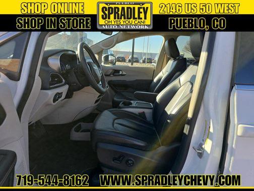 2023 Chrysler Pacifica Touring L