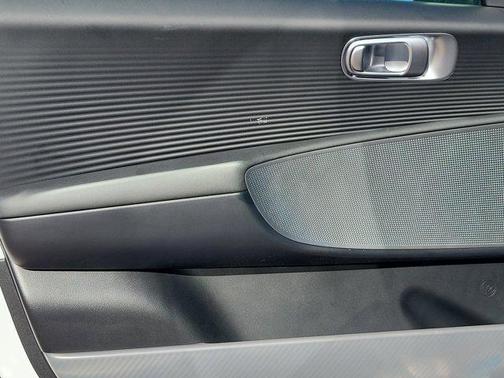 2025 Hyundai IONIQ 6 SE