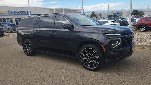 2025 Chevrolet Suburban RST