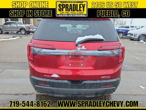 2023 GMC Acadia AWD AT4