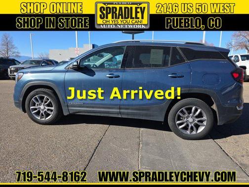 2024 GMC Terrain SLT