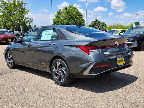 2025 Hyundai ELANTRA Sport