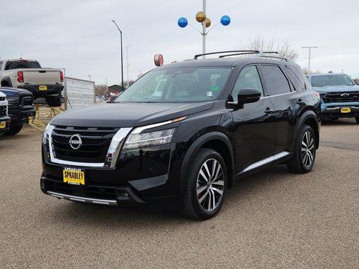 2024 Nissan Pathfinder Platinum