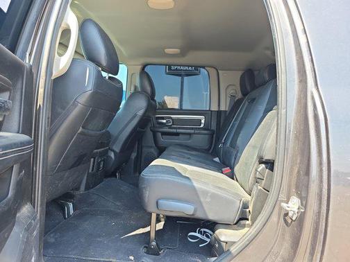 2018 RAM 2500 Laramie Mega Cab 4x4 6'4' Box