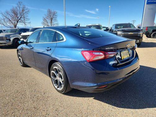 2022 Chevrolet Malibu FWD LT