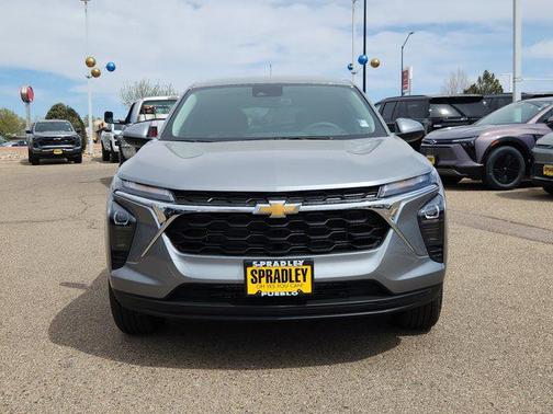 Sterling Gray Metallic 2026 Chevrolet Trax LS