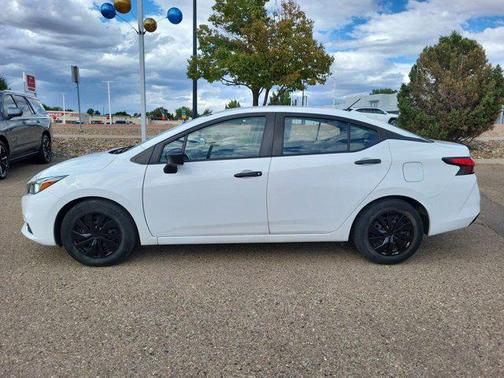 2021 Nissan Versa 1.6 S