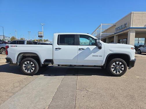 2023 Chevrolet Silverado 2500 Custom