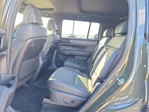 Rockwood Green 2025 Hyundai SANTA FE HEV Calligraphy