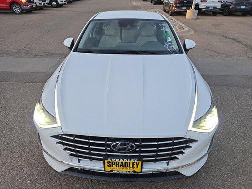 2022 Hyundai SONATA Hybrid SE