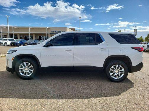 2023 Chevrolet Traverse LS