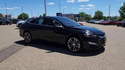 2022 Chevrolet Malibu FWD LT