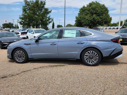 2025 Hyundai SONATA Hybrid Limited