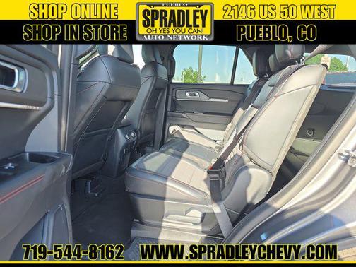 Carbonized Gray Metallic 2025 Ford Explorer ST-Line