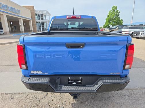 Reef Blue Metallic 2026 Chevrolet Colorado ZR2
