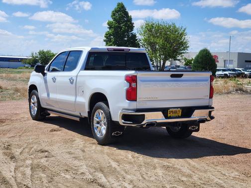 Iridescent Pearl Tricoat 2021 Chevrolet Silverado 1500 LTZ