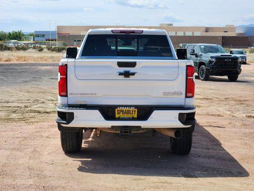 Summit White 2024 Chevrolet Silverado 3500 High Country