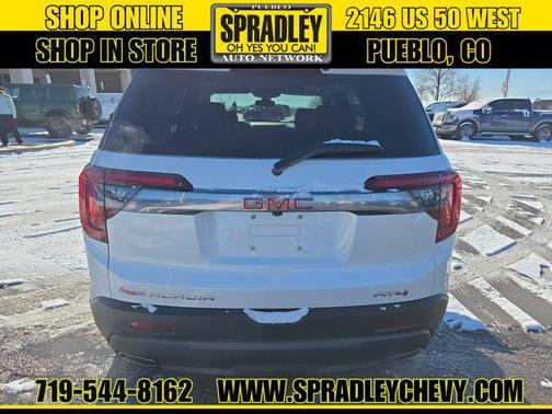 2023 GMC Acadia AWD AT4