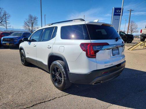 2023 GMC Acadia AWD AT4