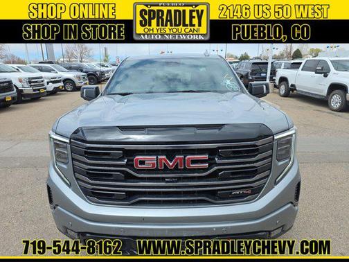 2025 GMC Sierra 1500 AT4