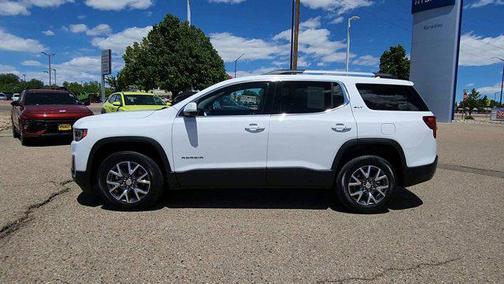 2023 GMC Acadia FWD SLT