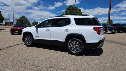 2023 GMC Acadia FWD SLT