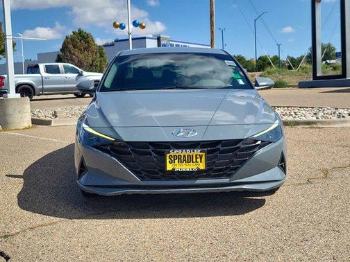 2022 Hyundai ELANTRA SEL