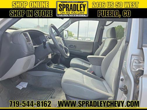 SILVER 2002 Mitsubishi Montero Sport ES