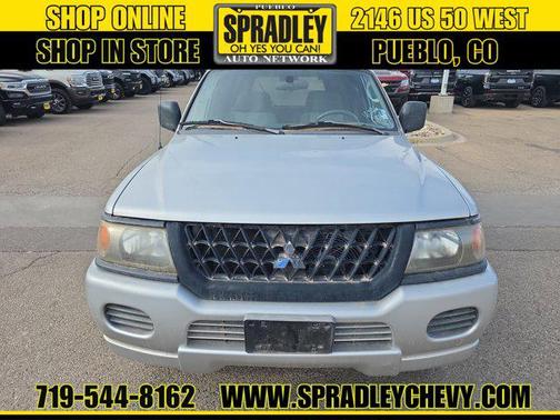 SILVER 2002 Mitsubishi Montero Sport ES